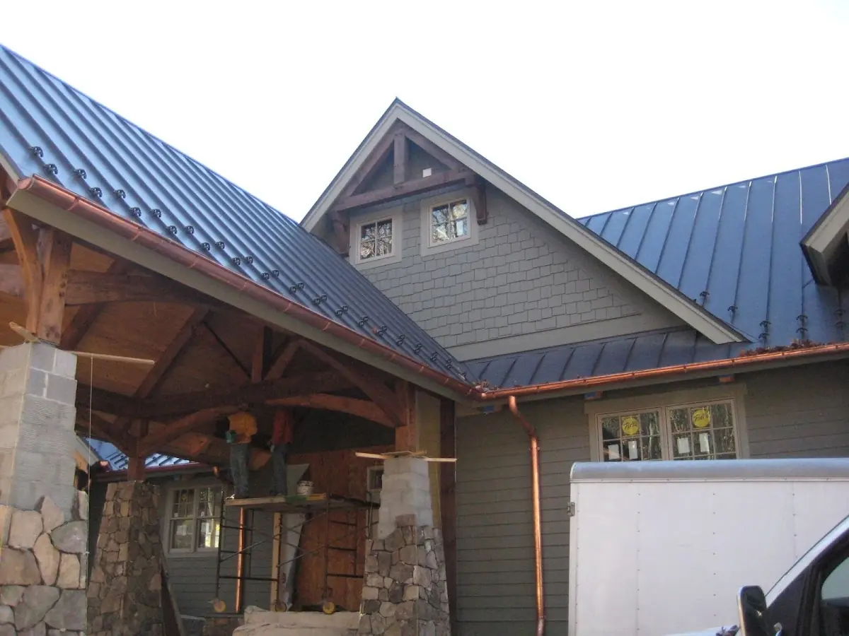 Craftsman Roofing team delivering quality roofing work in Oaklane